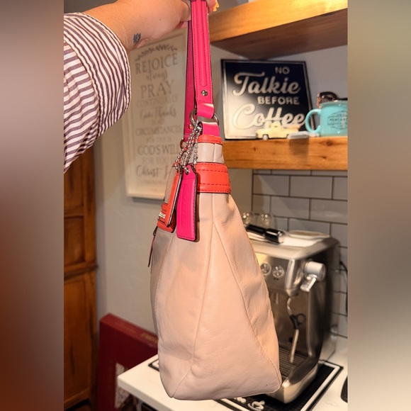 Coach Daisy Spectator F23903 Leather Hobo Bag Purse - Picture 7 of 14